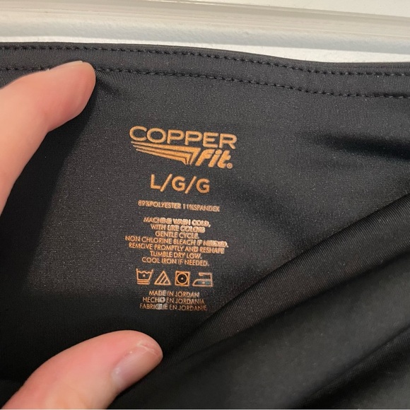 COPPER FIT Essential Energy Capri Leggings Black Compression Leggings Capris L - Picture 6 of 11